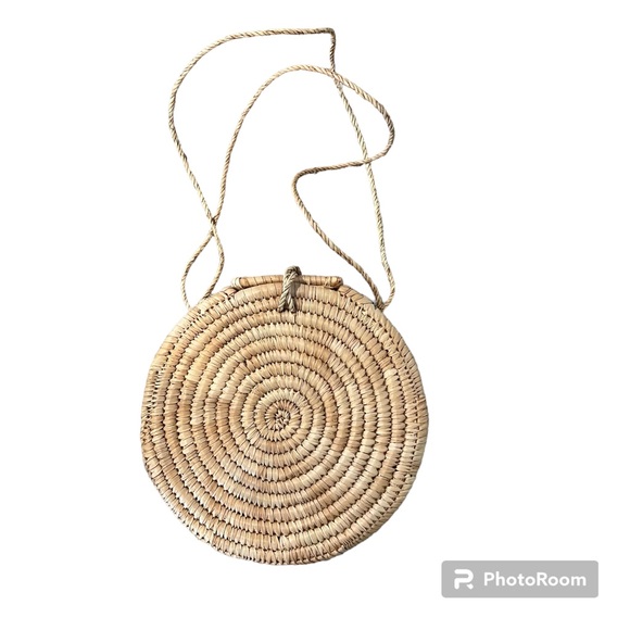 unbranded Handbags - Vegan summer rataan round wicker Bali bag with shoulder straps